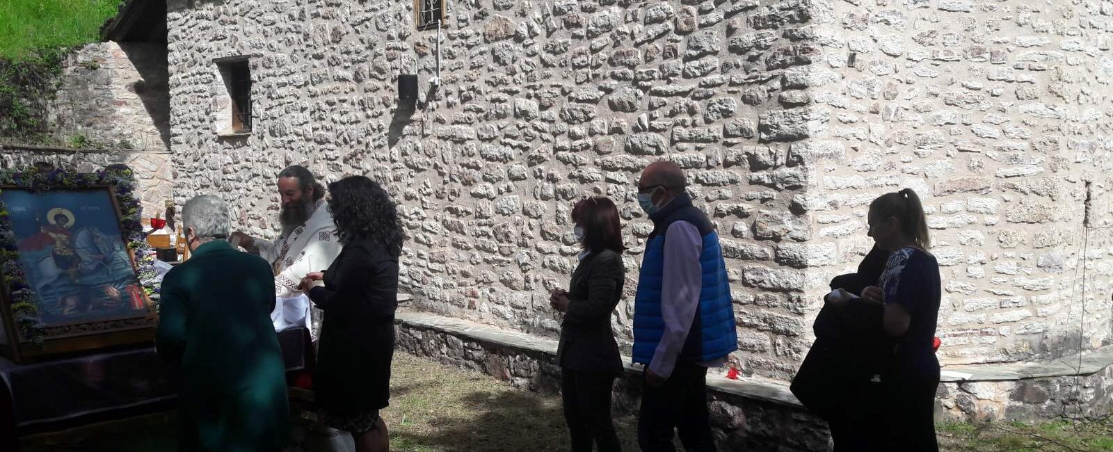 Τελέστηκε η εορτή του Αγίου Γεωργίου στο όμορφο ξωκλήσι του χωριού μας.